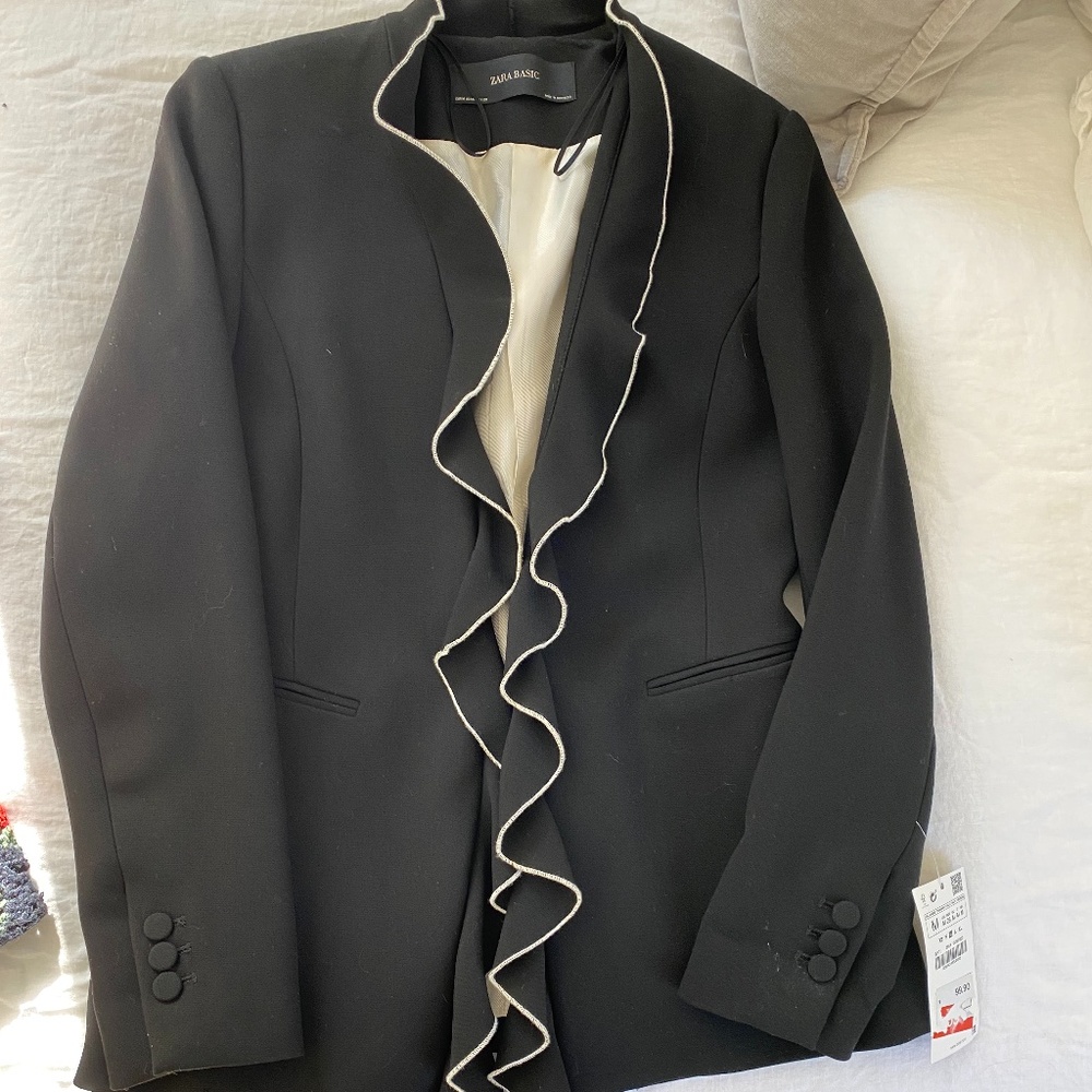 NWT Zara Ruffle Blazer size M